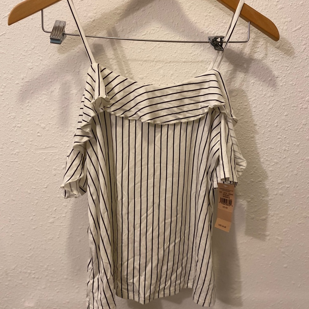 BRAND NEW! American Eagle Off-Shoulder Tank
